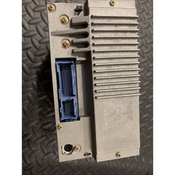 Saturn Audio Equipment Radio Am-fm-cd Player With MP3 6 Disc Fits 05 ION 720757 - Picture 5 of 7